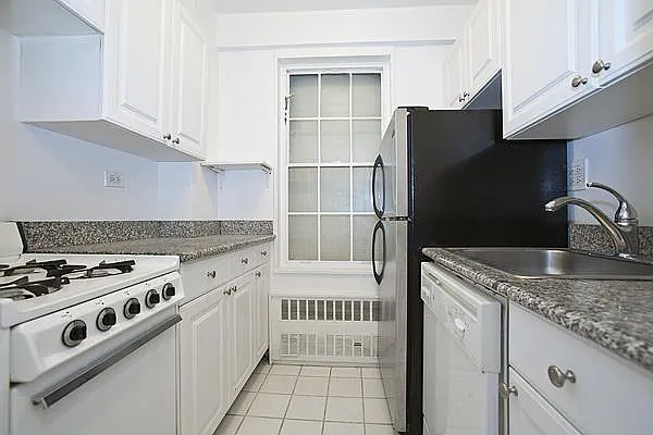 Sold by Modlin Group | media 8