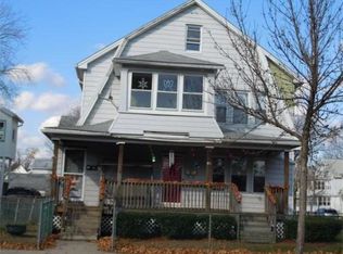 708 Carew St, Springfield, MA 01104