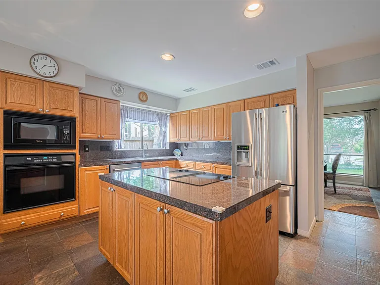 12231 Carriage Hill Dr — Photo 8