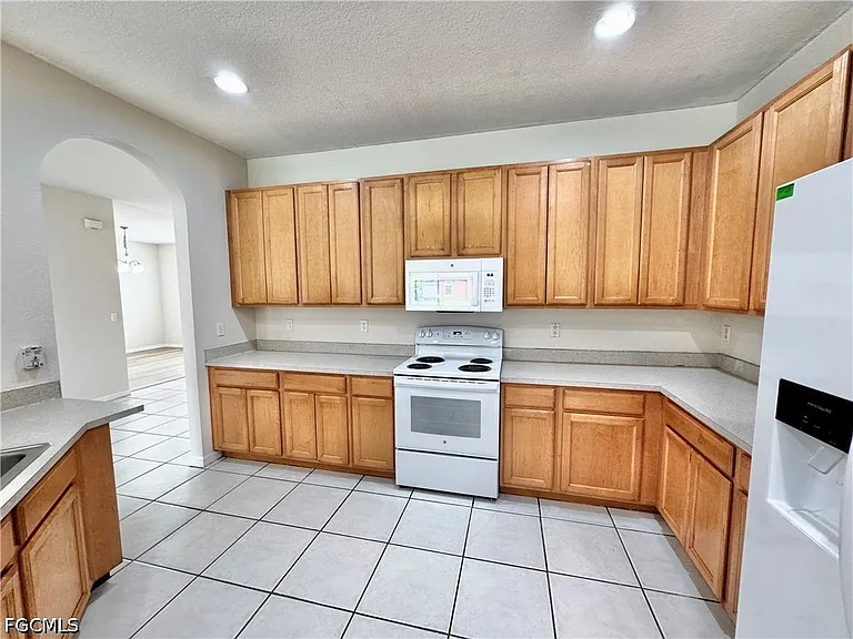 530 Kilgour Ave — Photo 15