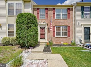 31 Players Ln, Pine Hill, NJ 08021
