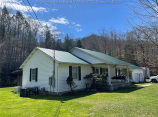 3652 Daniel Boone Pkwy, Foster, WV 25081