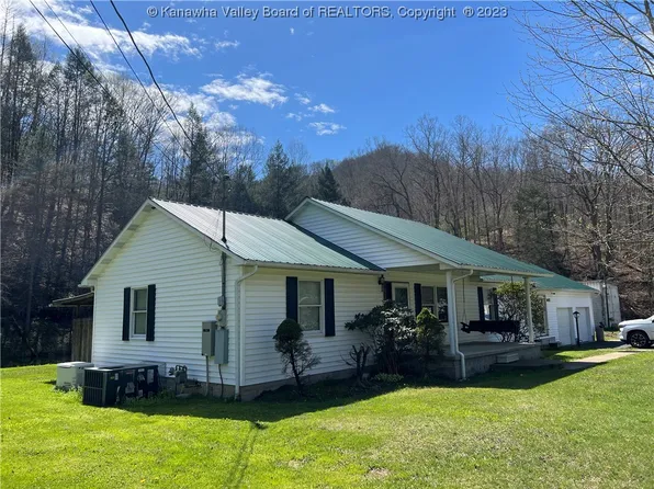 3652 Daniel Boone Pkwy, Foster, WV 25081