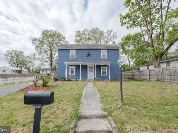 643 W Race St, Martinsburg, WV 25401