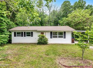 103 Loyola Ln, Oak Ridge, TN 37830