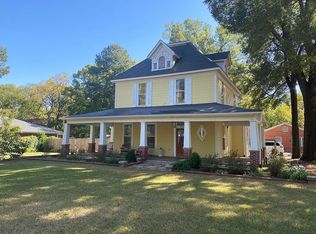 2033 Robinson Ave, Conway, AR 72034