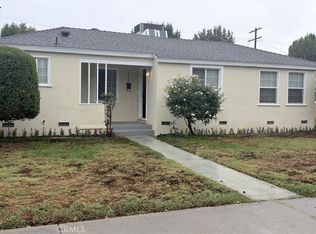 17822 Vanowen St, Reseda, CA 91335