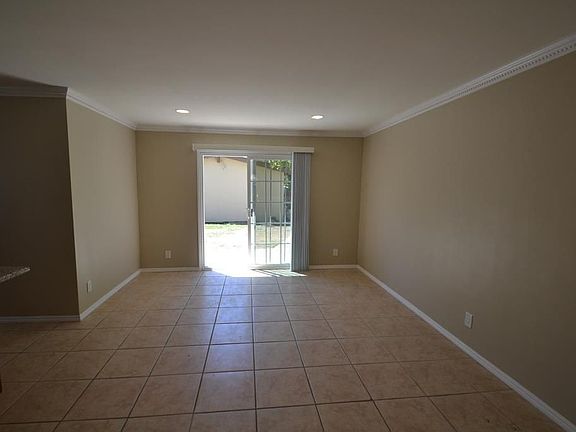 3rd image of 24330 Vanowen St