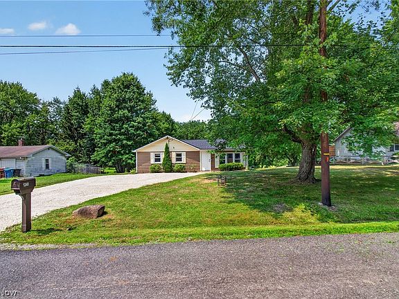 4th image of 1240 Aberth Dr