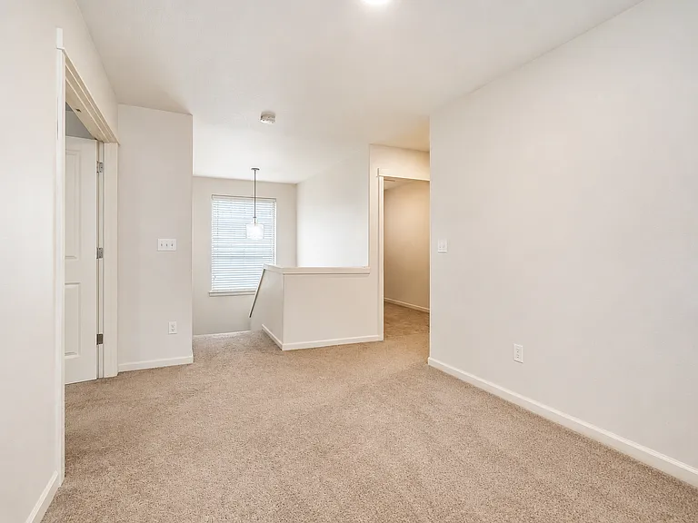 880 SW Mozart Ter — Photo 19