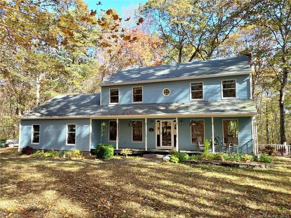 4 Tiffany Court, East Hampton, CT 06424