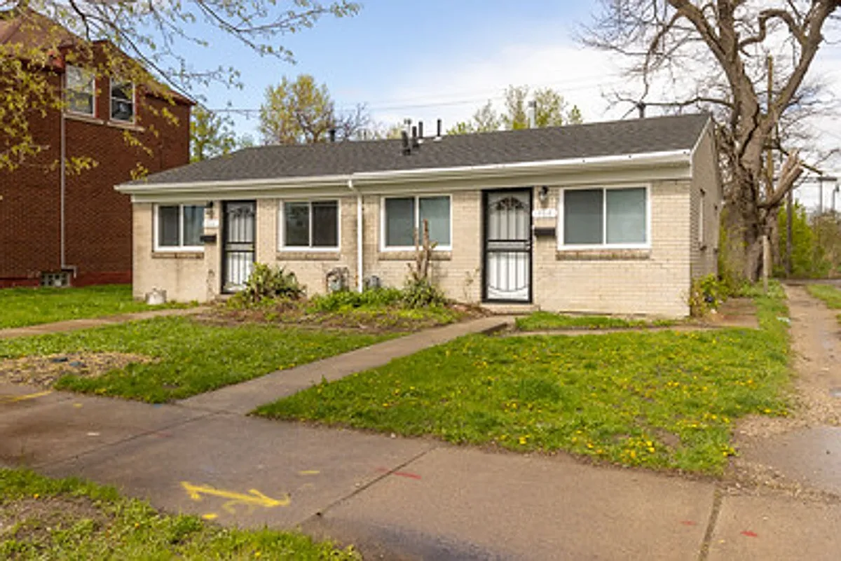 Building Photo - 564 Marquette Dr #564