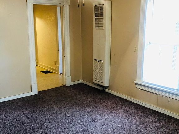 2nd image of 922 N Webster St APT 2