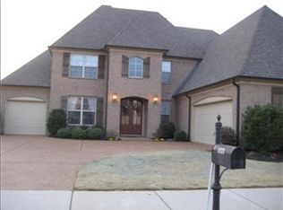 1321 Raindrop Dr, Collierville, TN 38017