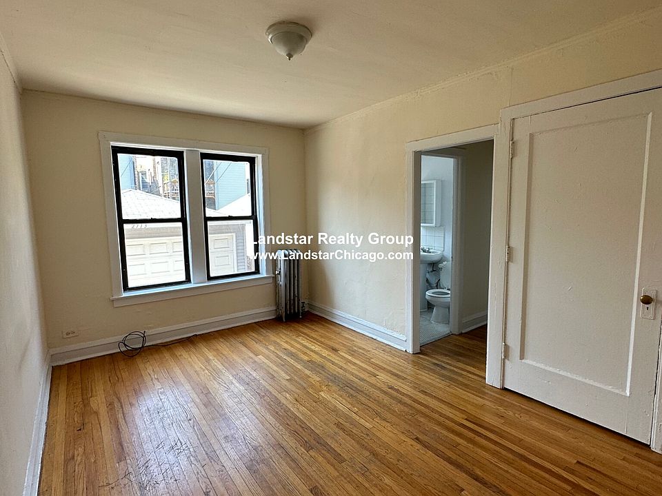 1st image of 3302 W Schubert Ave #2C