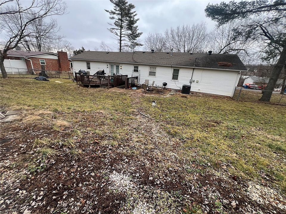 2nd image of 608 Nicholson Dr