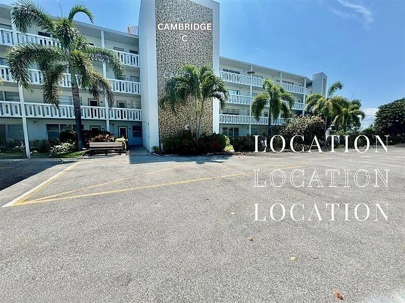 3058 Cambridge Cir #3058-C