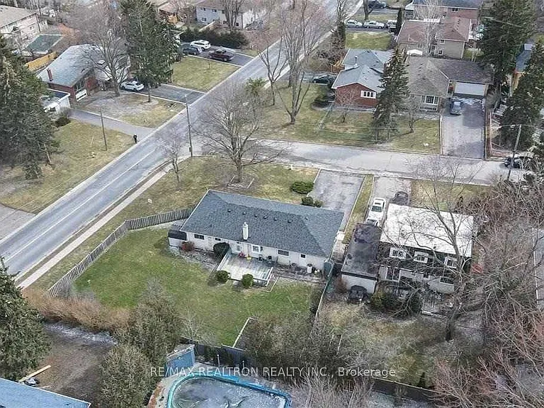 1 Sherwood Forest Dr — Photo 14