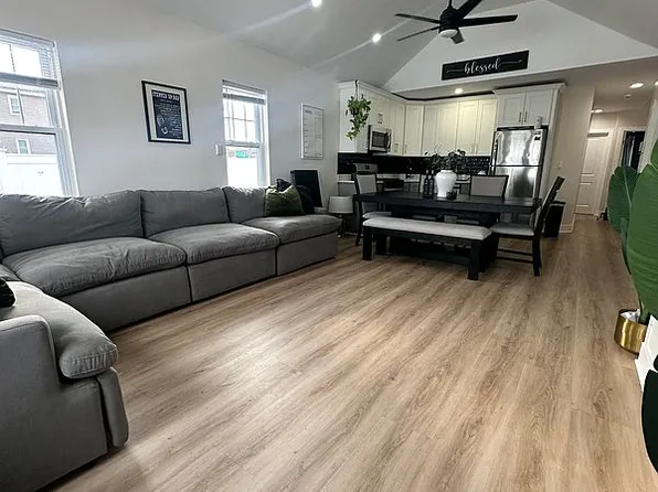 515 43rd Bch, Far Rockaway, NY 11691