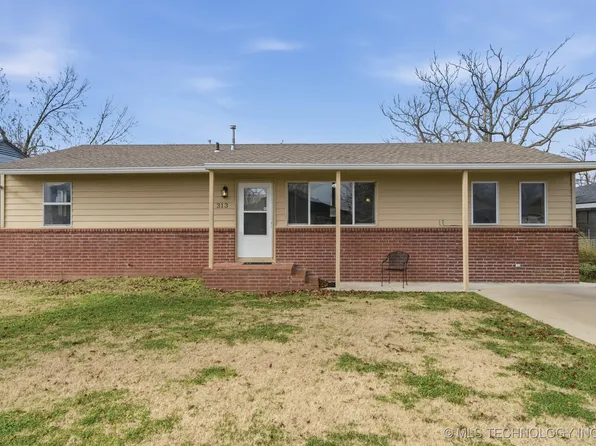 313 N Cummings Ave, Bartlesville, OK 74006