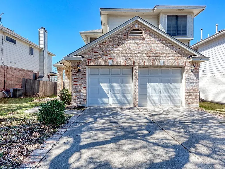 14428 Lilley Brook Cv — Photo 2