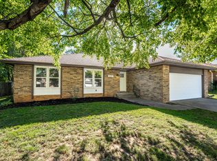 3226 S Benton Ave, Springfield, MO 65807