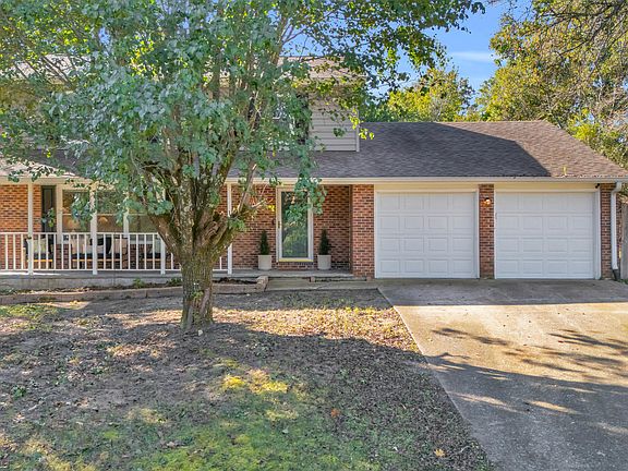 2nd image of 2316 Lakesite Dr