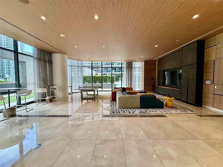 55 SW 9th St #3201 — Photo 31