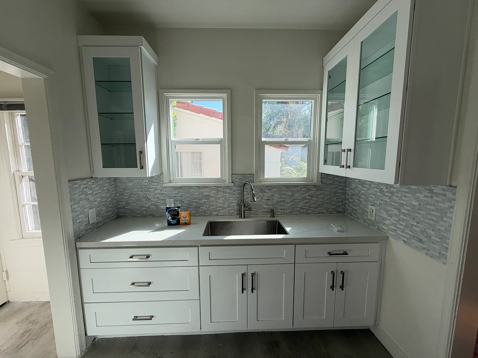 2 bed, 1.5 bath, $3,200 — Photo 4