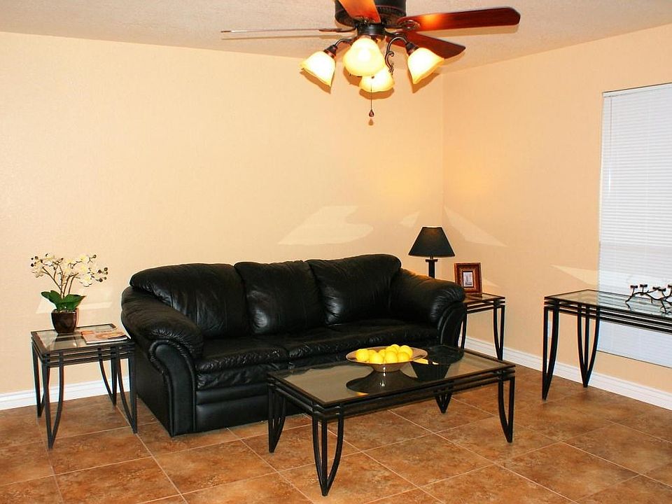 Arriva Luxury Condo's 200