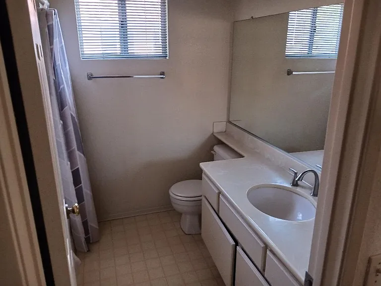 1360 Old Trail Dr — Photo 3