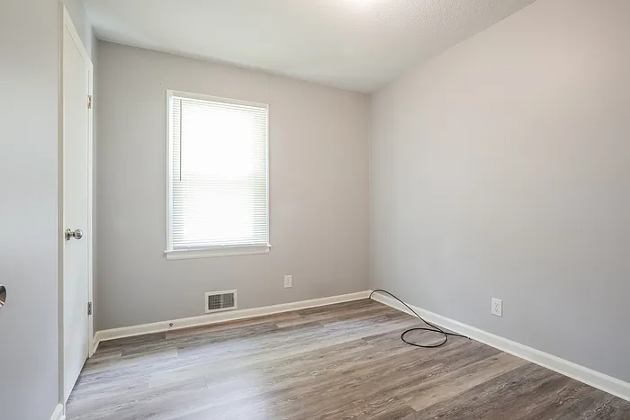 6705 N Indiana Ave — Photo 9