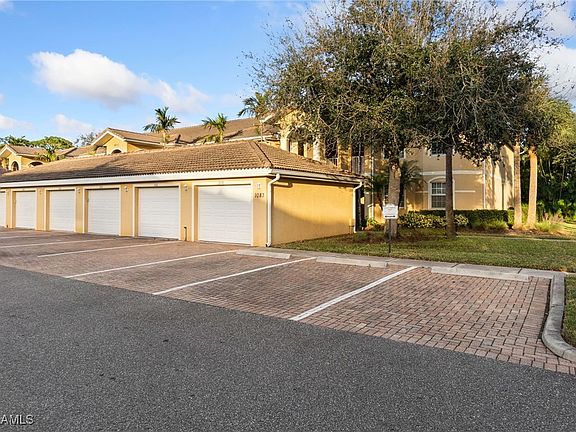4th image of 1083 Winding Pines Cir Unit 206