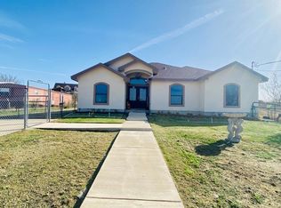 602 Ranchitos Rd, Eagle Pass, TX 78852