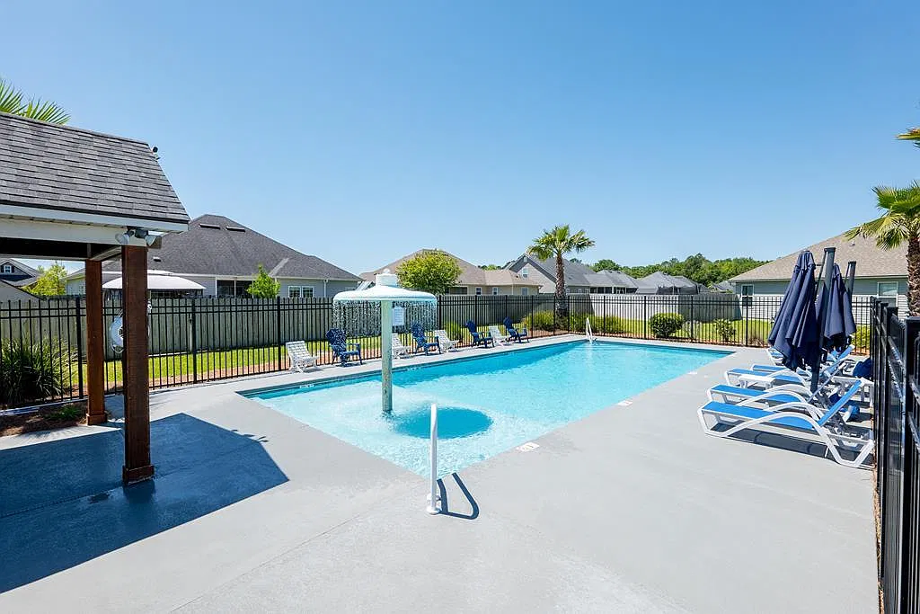 4 bed, 1938 sqft, $2,200 — Photo 3