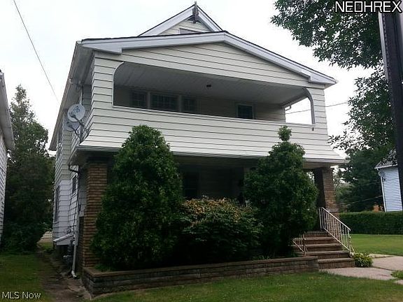 4th image of 16301 Arcade Ave #16303