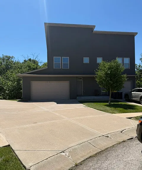 7603 N Mercier Ct — Photo 1