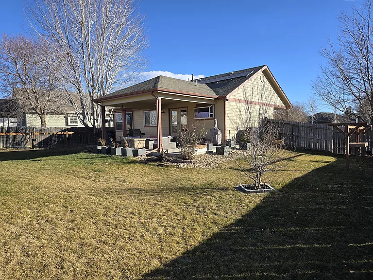 369 Amber Dr — Photo 5
