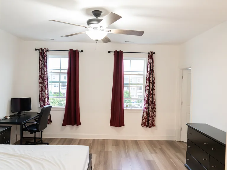 604 Amaranth Dr — Photo 24