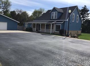 909 Pratt Ave, Almena, KS 67622