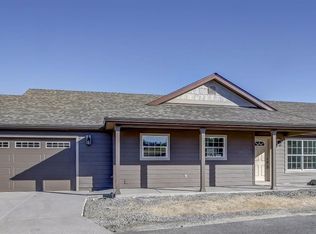 2790 SE McKenna Trl, Grants Pass, OR