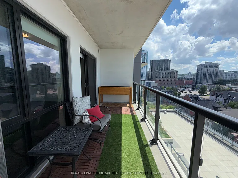 15 Queen St S #701 — Photo 19