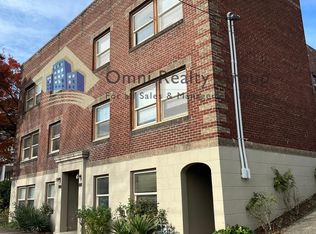2455 NW Quimby St APT 102, Portland, OR 97210