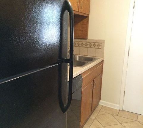 2nd image of 309 Dinwiddie St #B