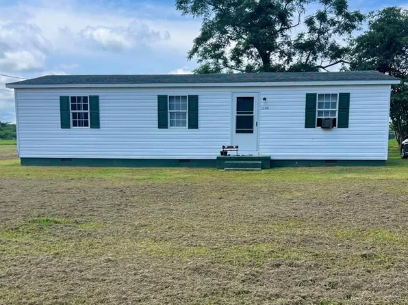 32510 Seaside Rd, Painter, VA 23420