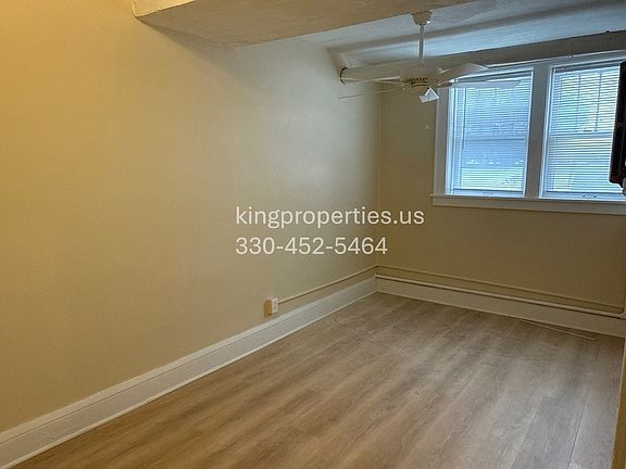 4th image of 1653 Woodland Ave NW