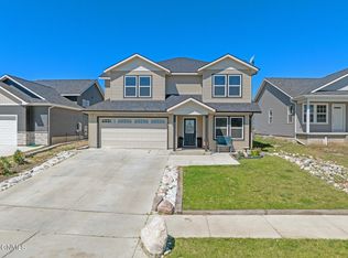 3017 27th Ave W, Williston, ND 58801