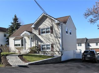 173 Pembrook Dr, Yonkers, NY 10710