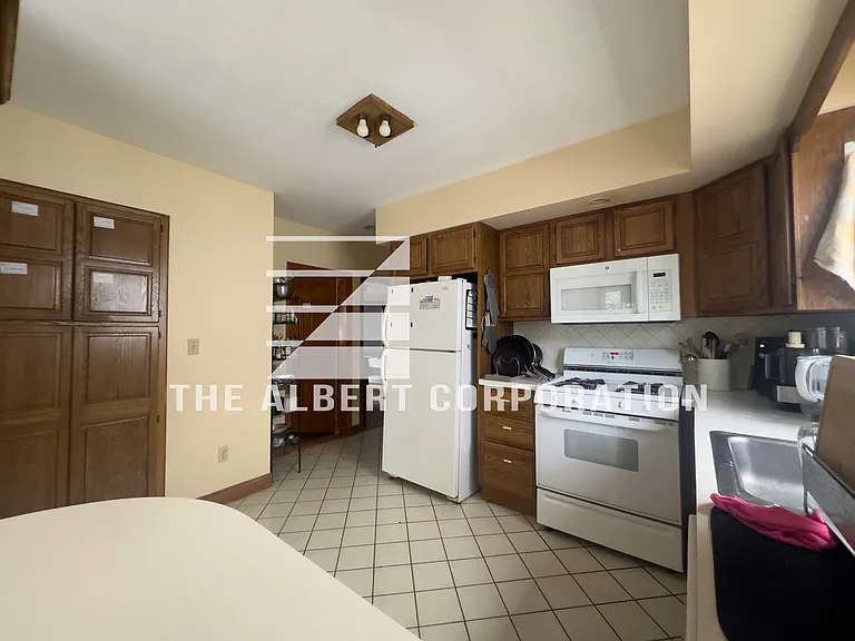 23 Speridakis Ter — Photo 27