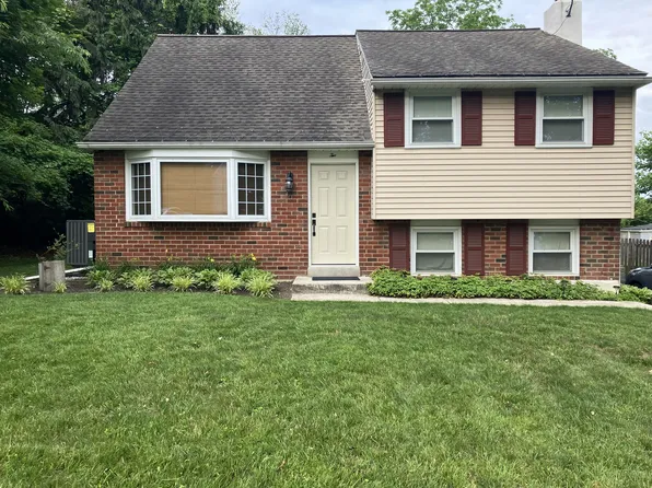 2 Woodview Rd, Malvern, PA 19355